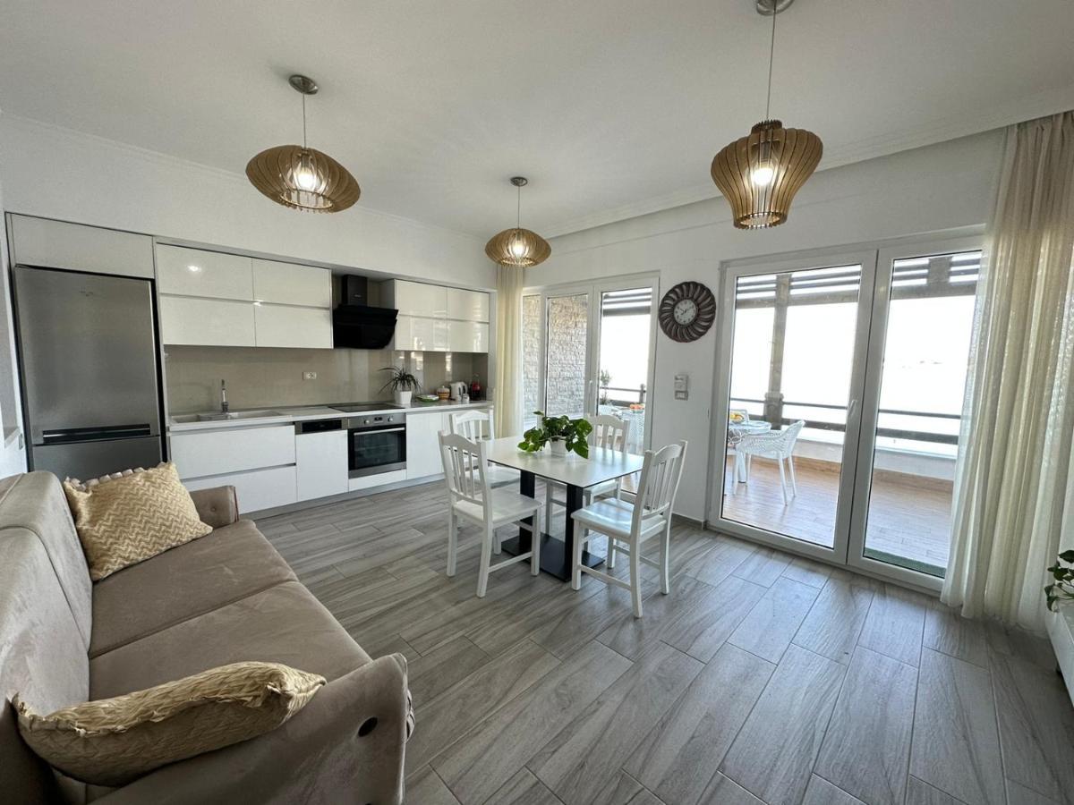Home Aquamarine & Residence Vlore Luaran gambar