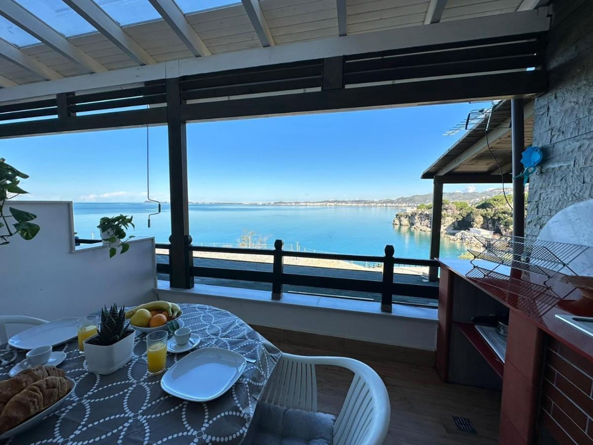 Home Aquamarine & Residence Vlore Luaran gambar