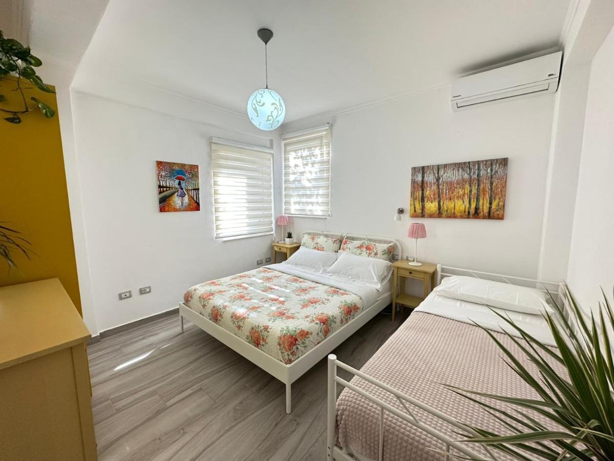 Home Aquamarine & Residence Vlore Luaran gambar