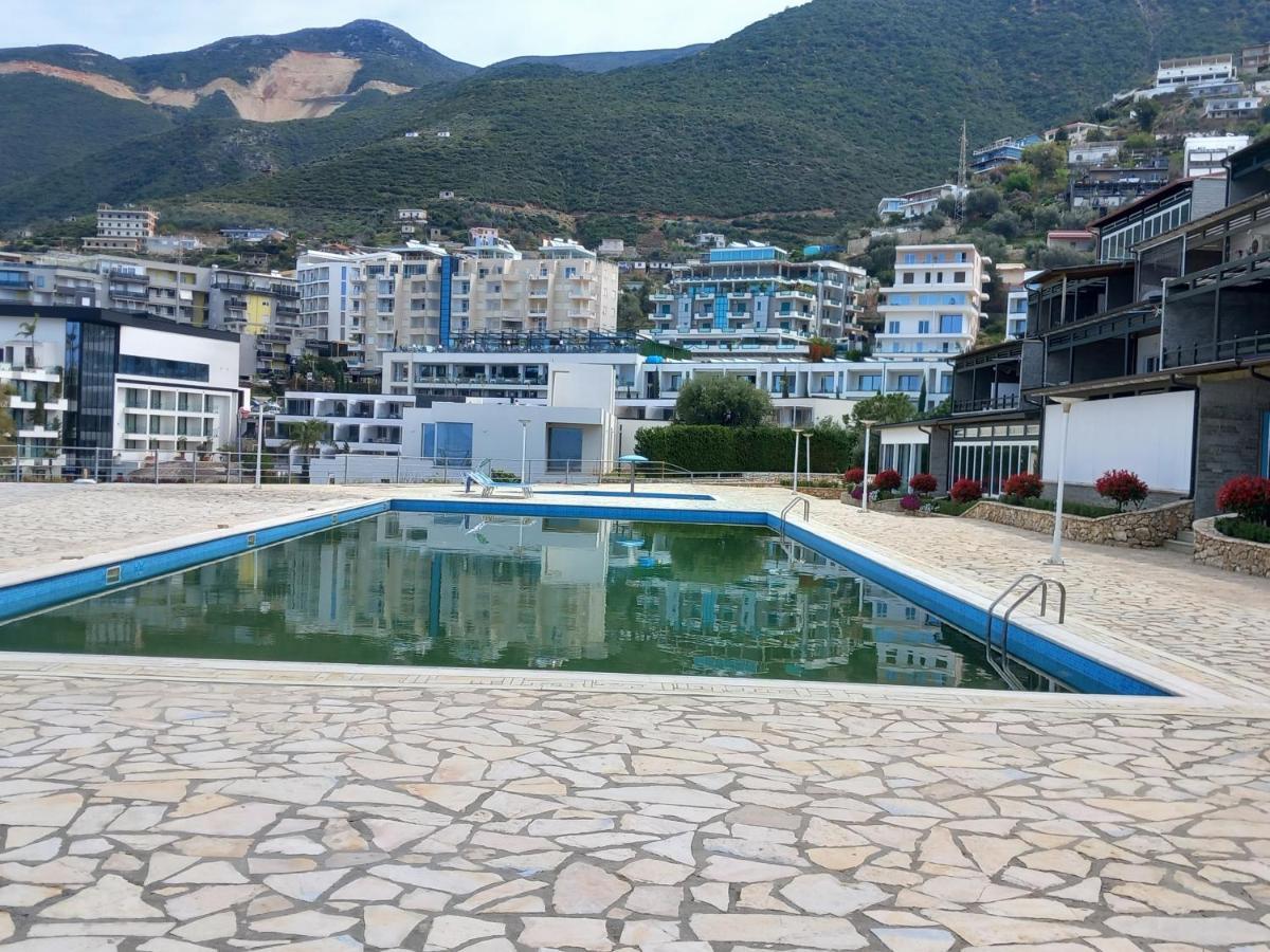 Home Aquamarine & Residence Vlore Luaran gambar